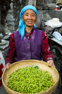 Mulberries for sale, Dali