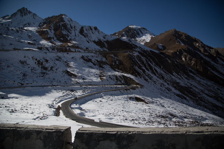Mountain Pass, Wolong