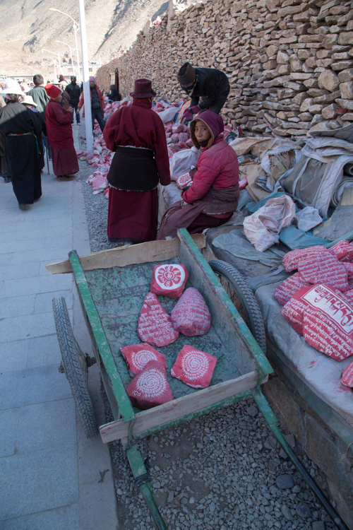 Mani stones for sale, Yushu