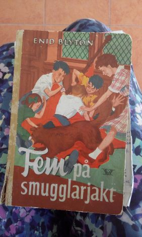 Enid Blyton speaks Swedish
